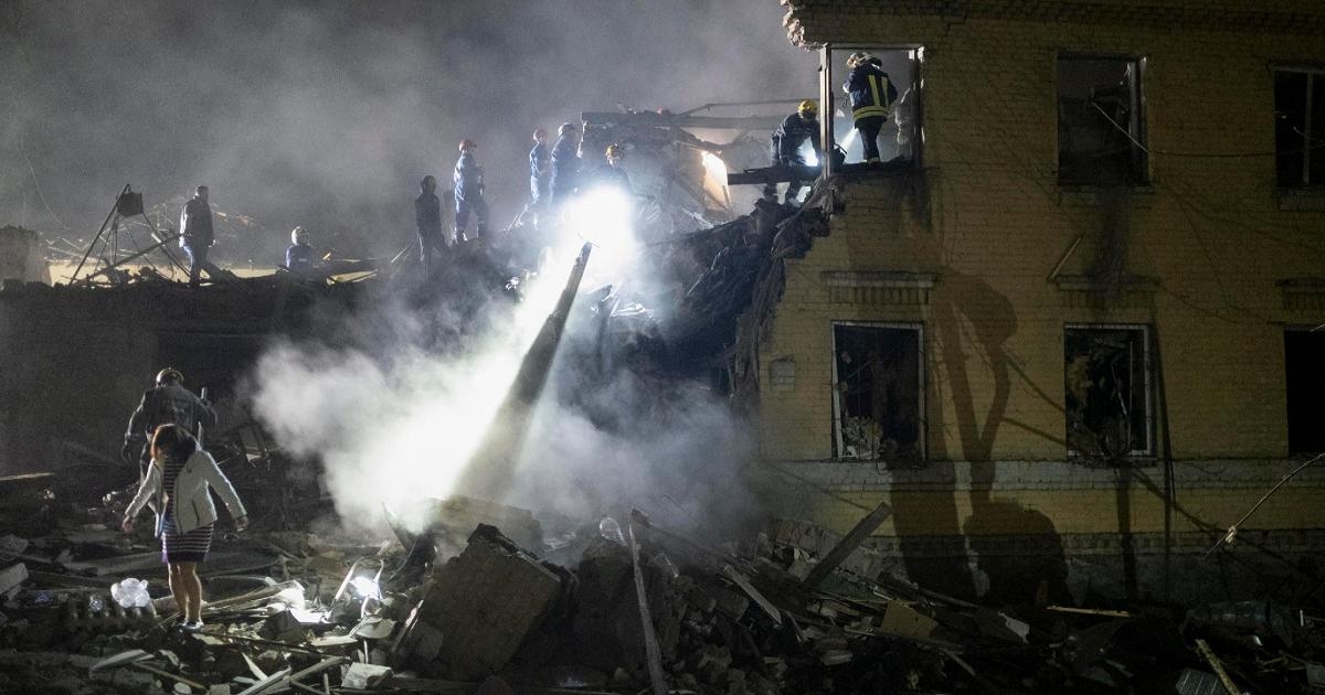 Ataques massivos de drones e mísseis russos contra Kiev. Nenhum vislumbre de esperança para uma trégua