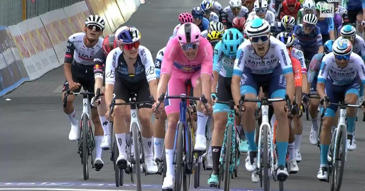 Giro d'Italia: Pedersen siegt in Matera