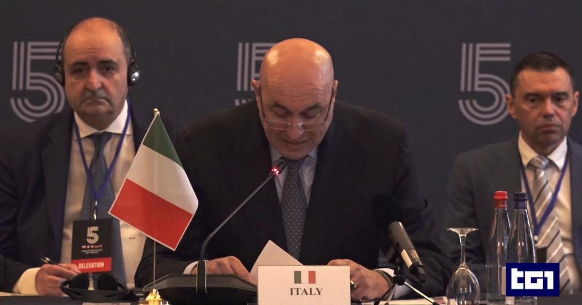 Rome, vijfpartijentop over Defensie. Crosetto: "Vrede hangt af van Rusland en Poetin"