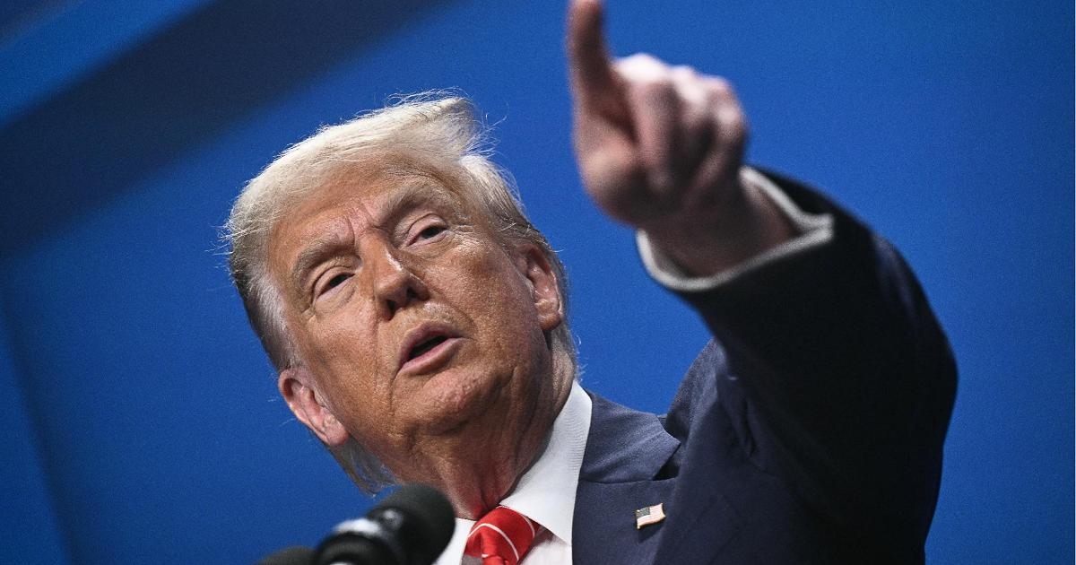Trump Ukrayna'ya yeni fon sağlamayı düşünüyor. Kuzey Kore, Rusya'ya koşulsuz destek teklif ediyor.