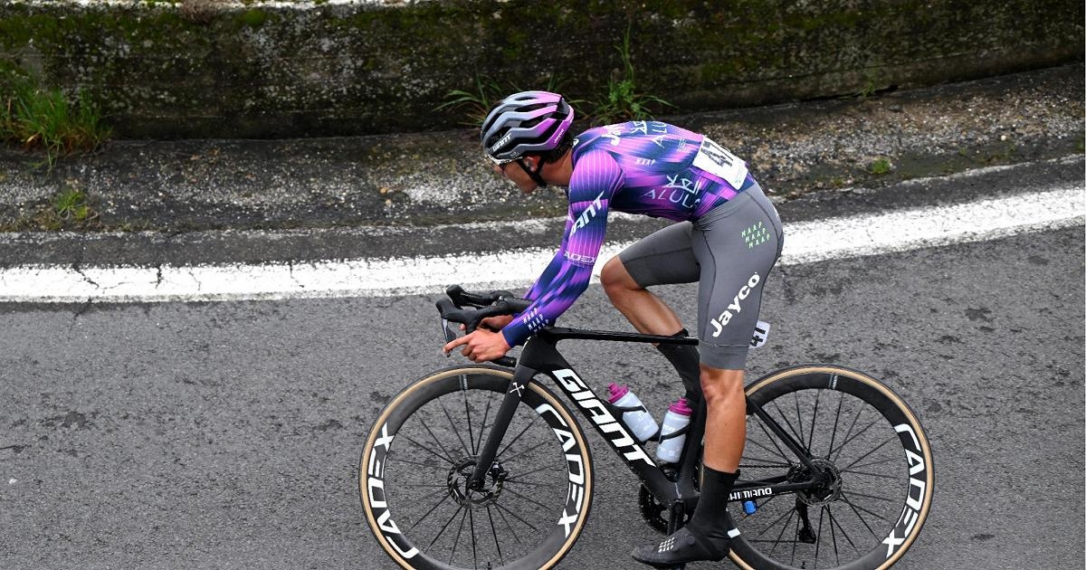 Samuele Privitera, ein 19-jähriger Radfahrer, der beim Giro della Valle D'Aosta verunglückte, ist gestorben.