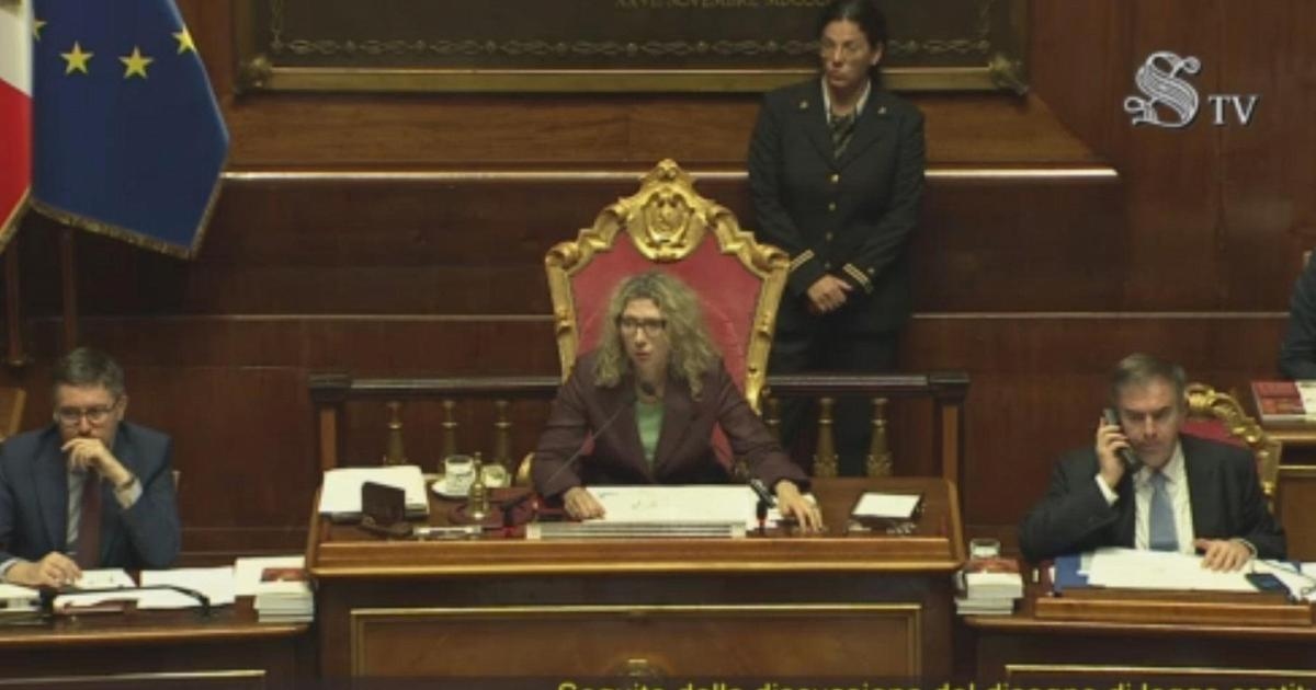 Poder Judicial: El Senado aprueba la separación de carreras por segunda vez. La oposición protesta.