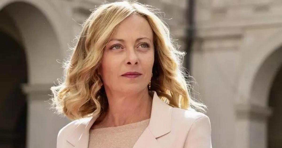 Meloni greift die Justiz scharf an, und die National Magistrates' Association antwortet: „Wir betreiben keine Politik, wir respektieren nur die Verfassung.“