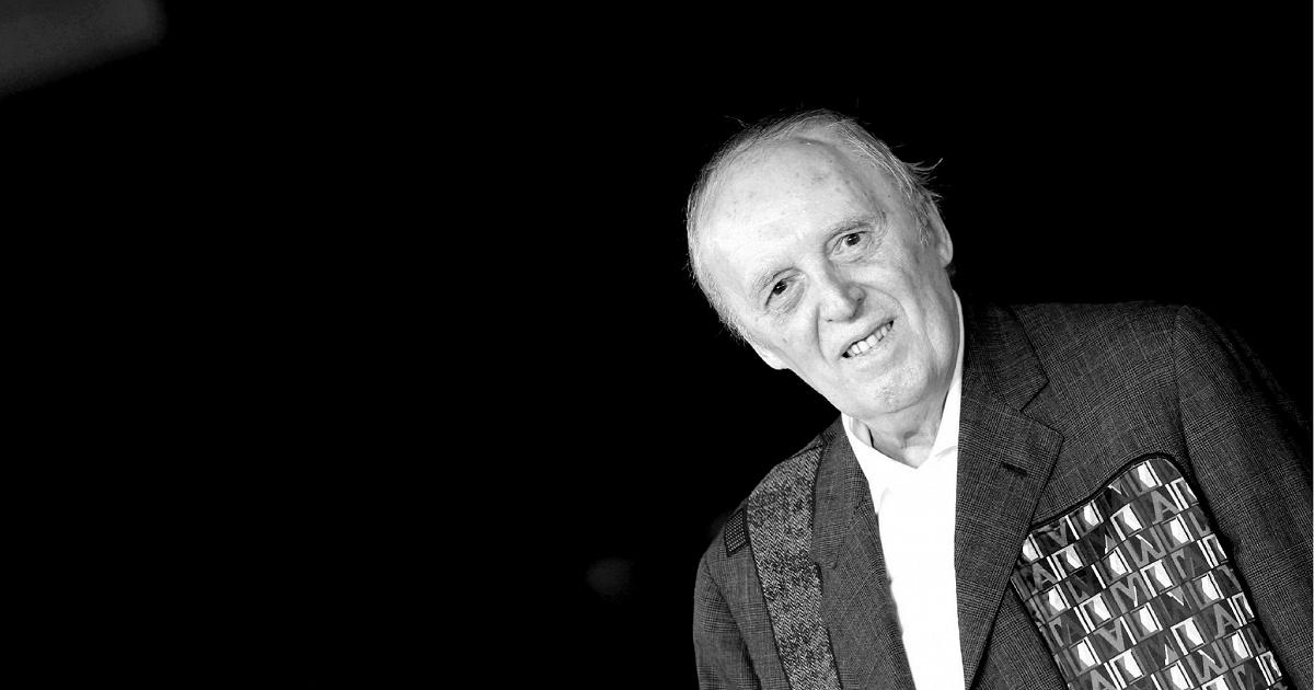 Dario Argento foi hospitalizado em Ischia por uma crise respiratória, mas seu estado não é grave.