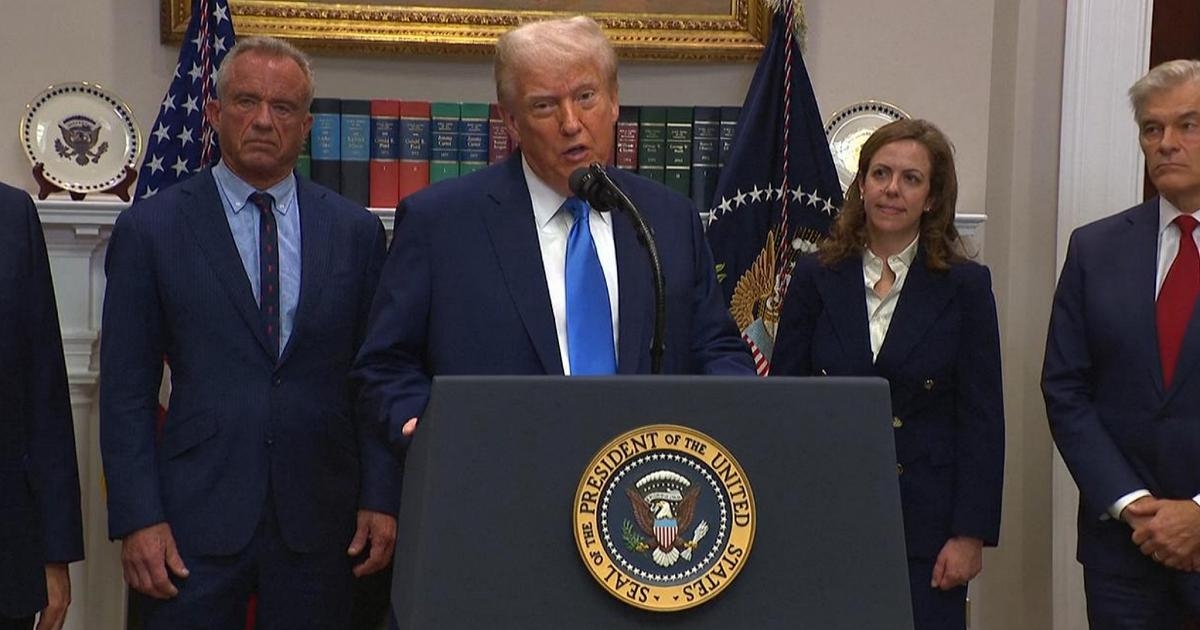 Donald Trump: "O paracetamol está associado ao risco de autismo. Mulheres grávidas não devem tomá-lo."