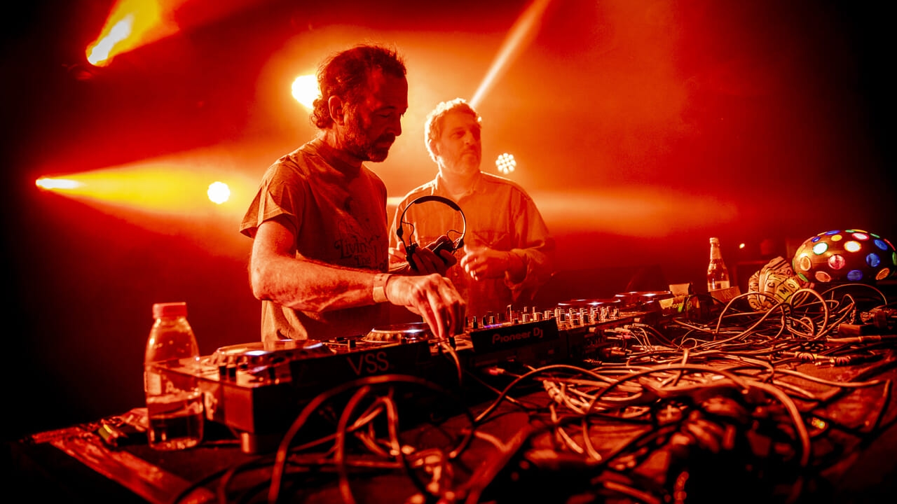 Een avond vol architectuur en muziek in Rome met Acid Arab.