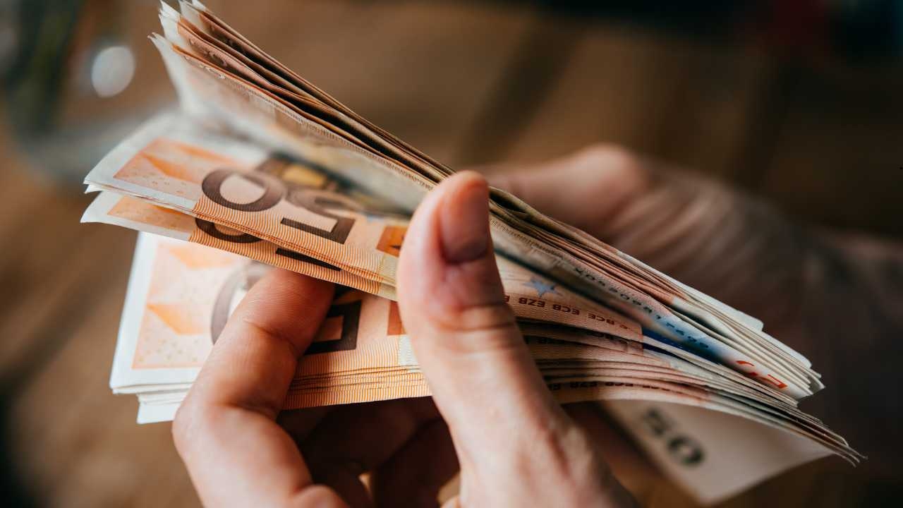 Resmi, “Bu Sabah Kira Vergisi Onaylandı”: Sicilyalı Kiracıların Hepsi Hemen Ödemeden Önce 3.000 Euro Ödemek Zorunda