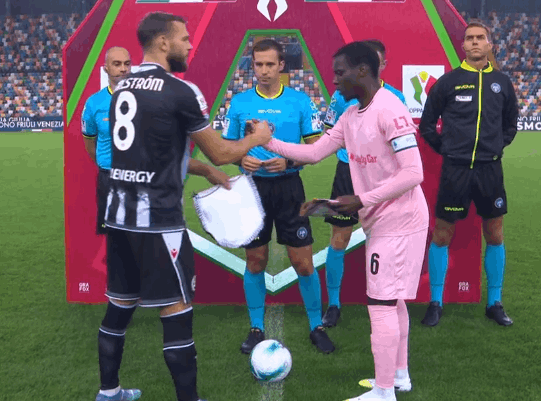 O Palermo perde para a Udinese na Coppa Itália por 2 a 1, eliminando o Rosanero.