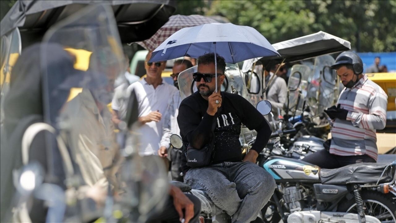 El calor extremo paraliza la vida en Irán