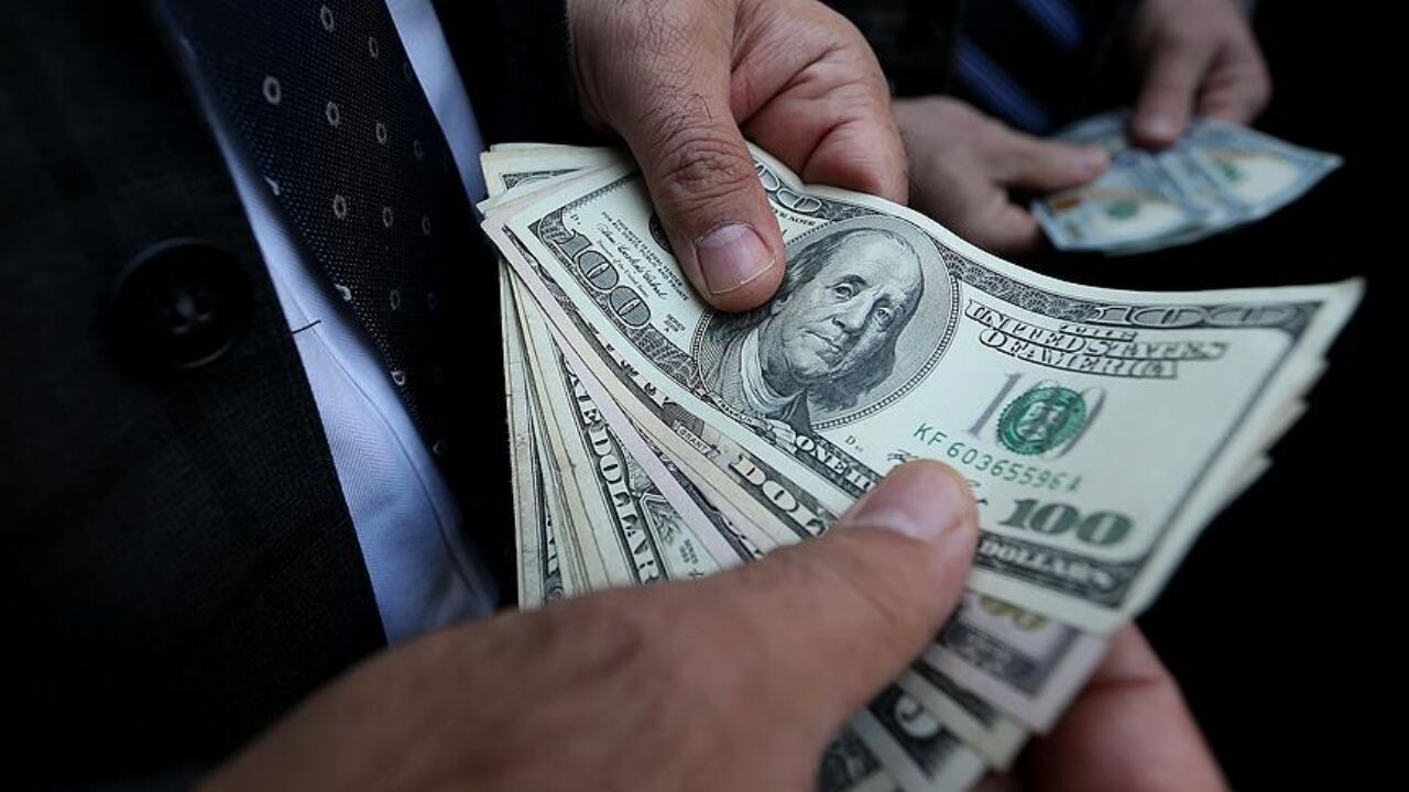 Suivi du taux de change américain : 9 pays sur la liste