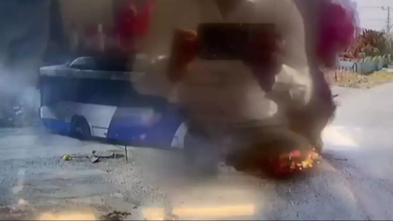 Autobus EGO stanął w płomieniach w Ankarze