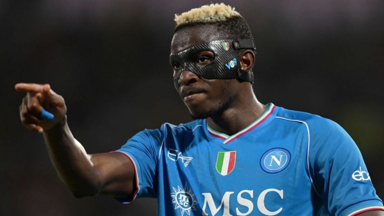 Osimhen maakte geen deel uit van de selectie voor het trainingskamp van Napoli.