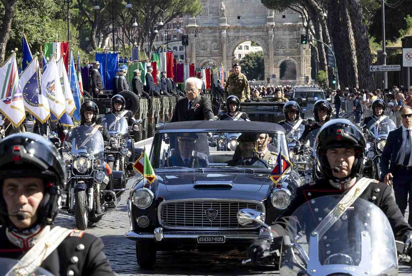 Disarm on June 2nd, a peaceful country does not need military parades