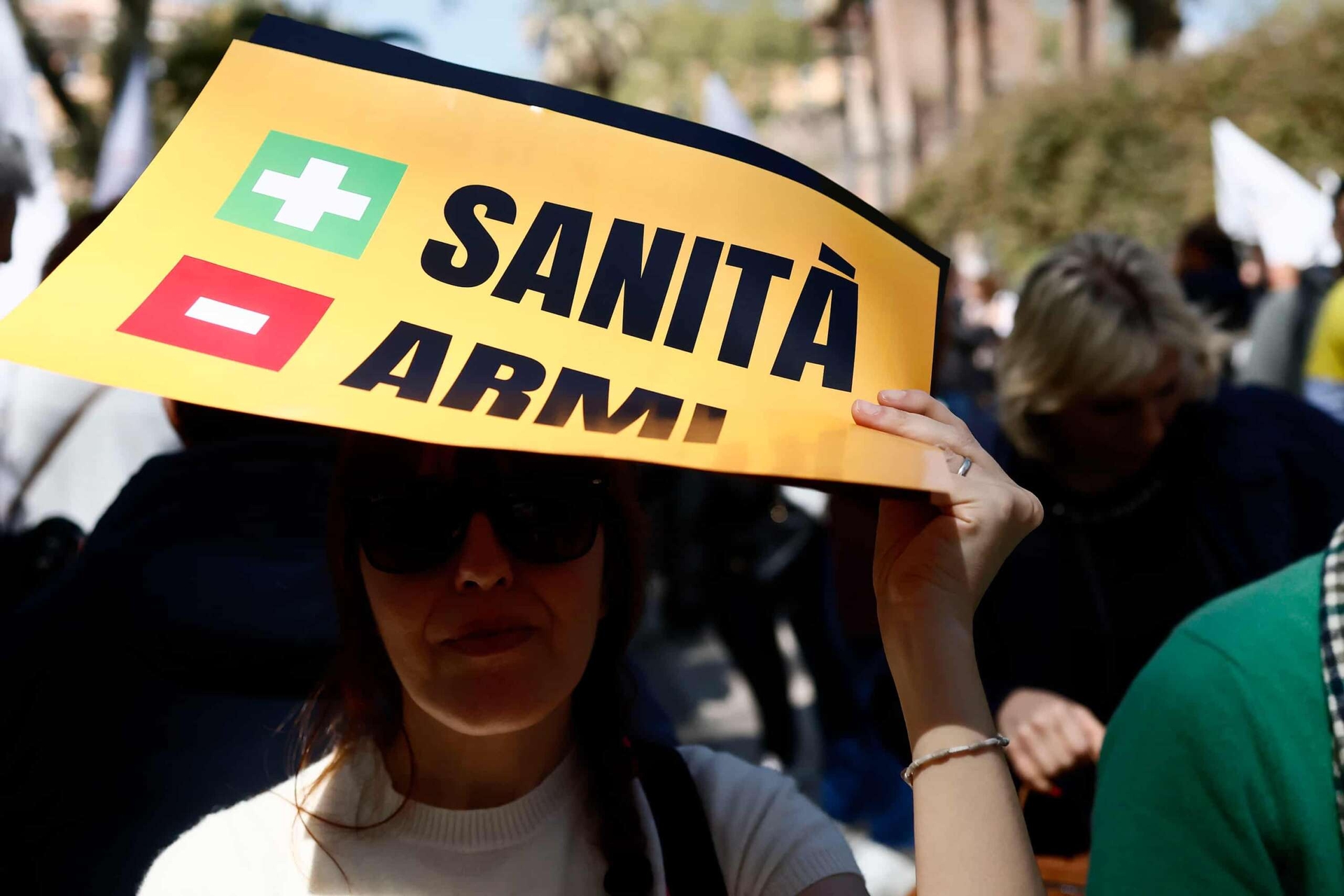 Europe's strength cannot be in weapons, disarmament is a goal