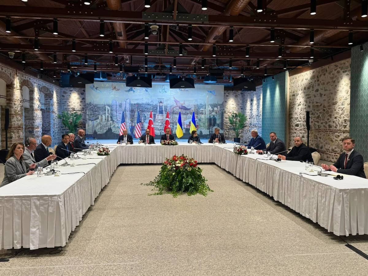Negociações fracassam na Turquia, Rússia quer que Kiev se renda: sem trégua e condições humilhantes no "memorando" de Putin