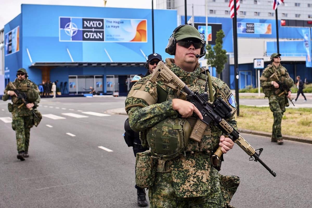 NATO, em Haia a cimeira para levar as despesas militares a 5% do PIB: Itália segue Trump, embate entre Espanha e Rutte