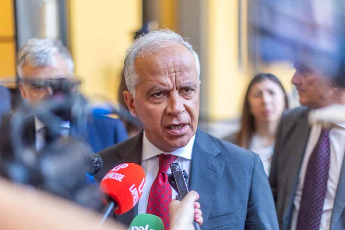 Hafter, bakanın Libya'ya sınır dışı edilmesi nedeniyle Piantedosi'yi reddetti: "Persona non grata"