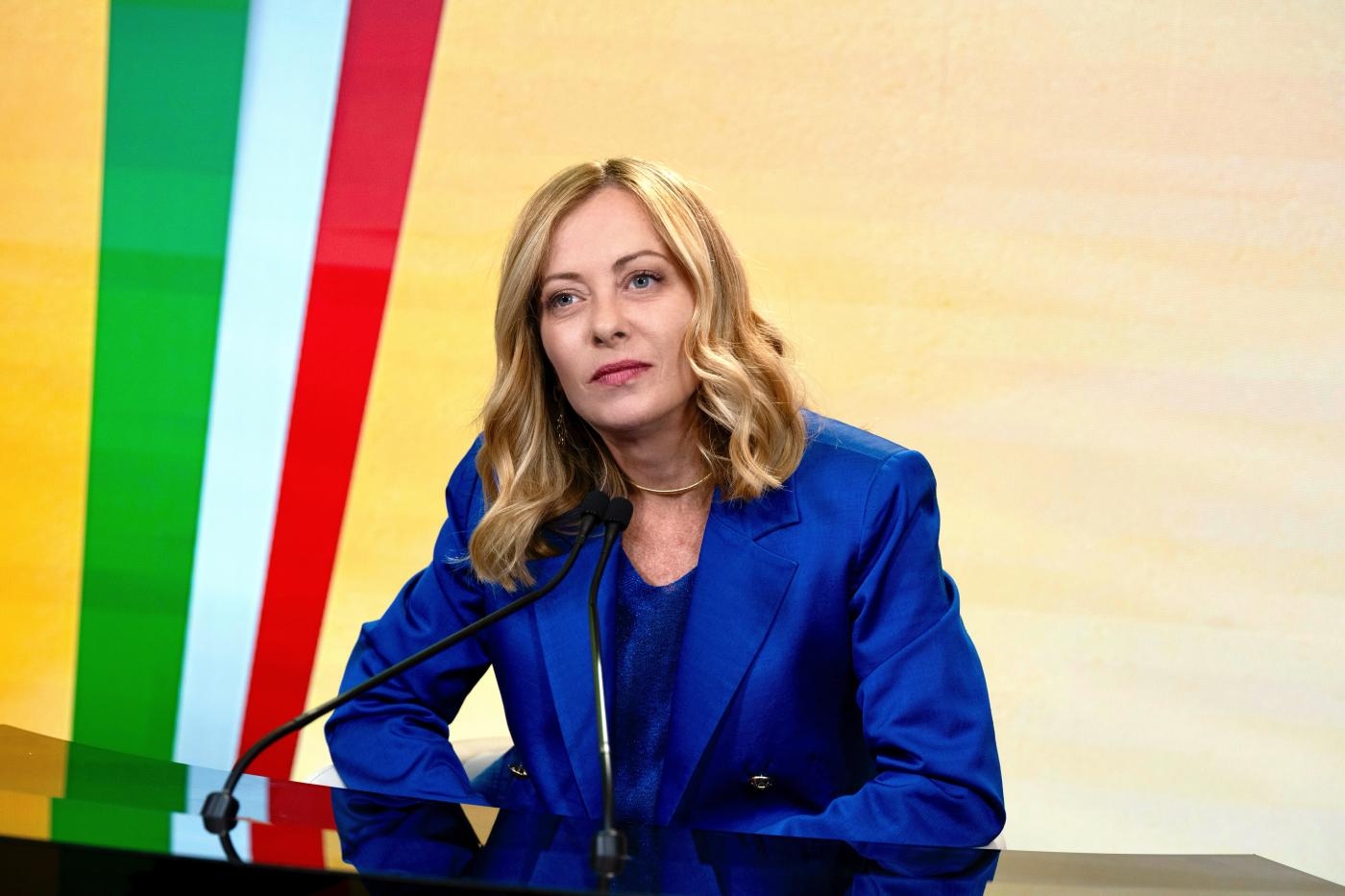 Meloni estuda fazer de novo: abolir circunscrições eleitorais e bônus para vencedores na nova lei eleitoral