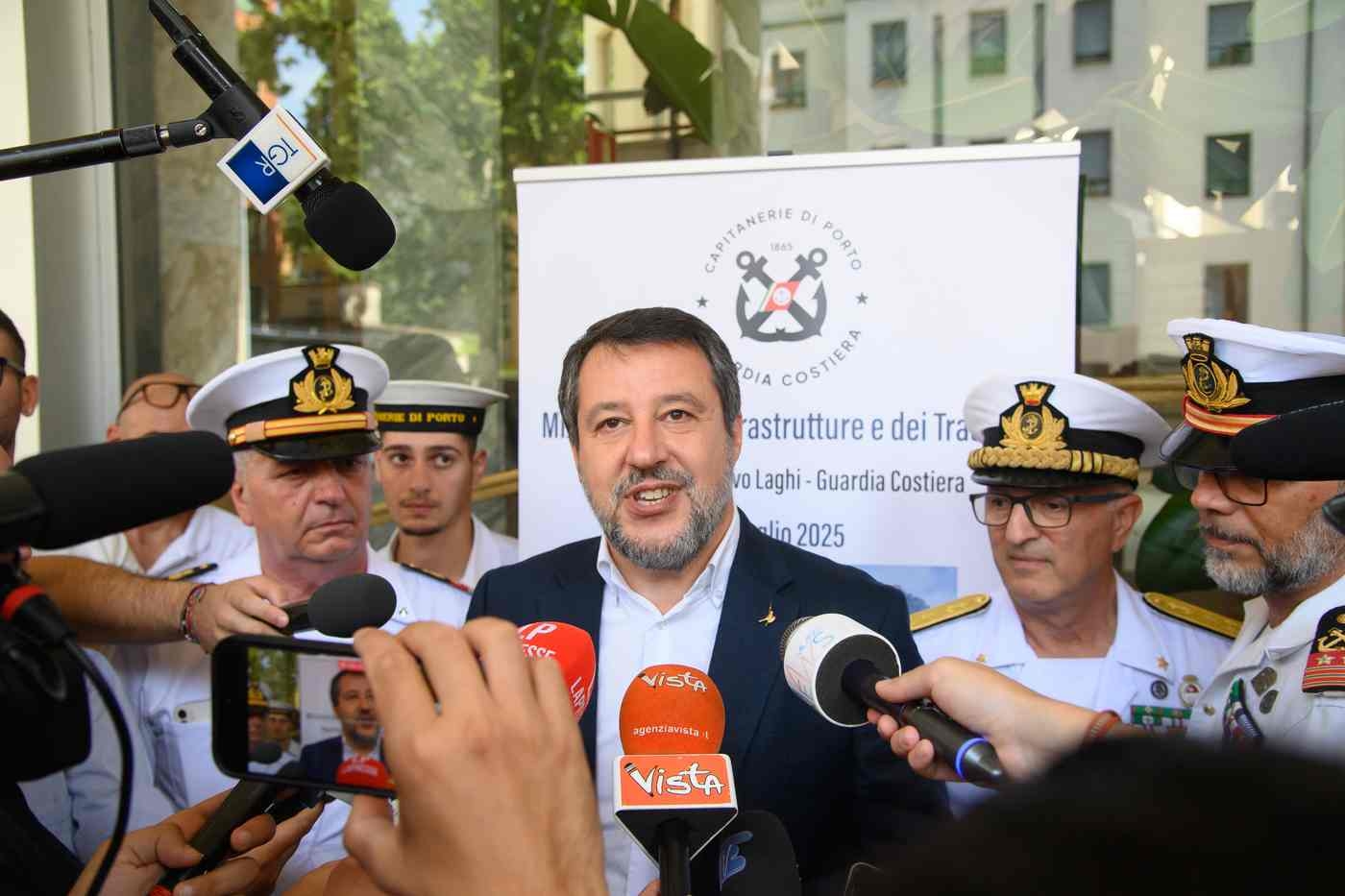 Braços Abertos: Por que o Ministério Público de Palermo recorre da absolvição de Salvini: as falhas do ministro e o erro técnico dos juízes
