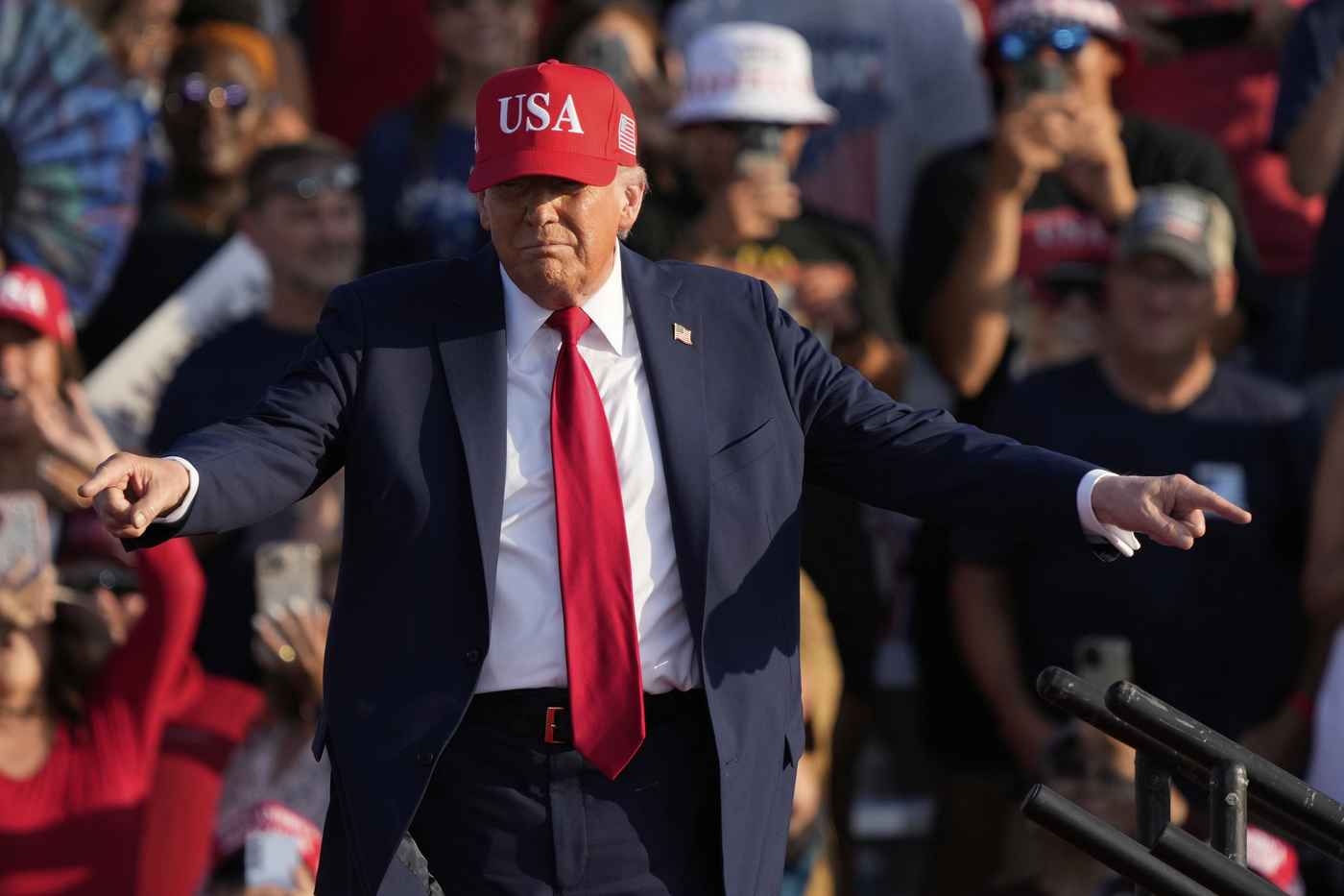 Poor People Giving Money to Billionaires: The Great Beauty of Trump's America