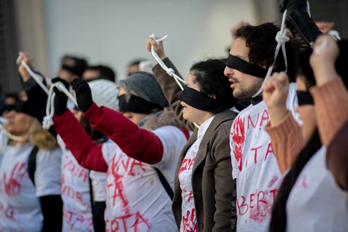 Iran, 900 persone giustiziate in otto mesi: quasi tutte povere, ignoranti e senza famiglia