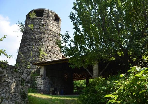 Castronno - Materia - Un incendie brûle à Cunardo depuis 75 ans : une soirée pour raconter l'histoire et l'art des Fornaci Ibis - Loisirs - Varese News