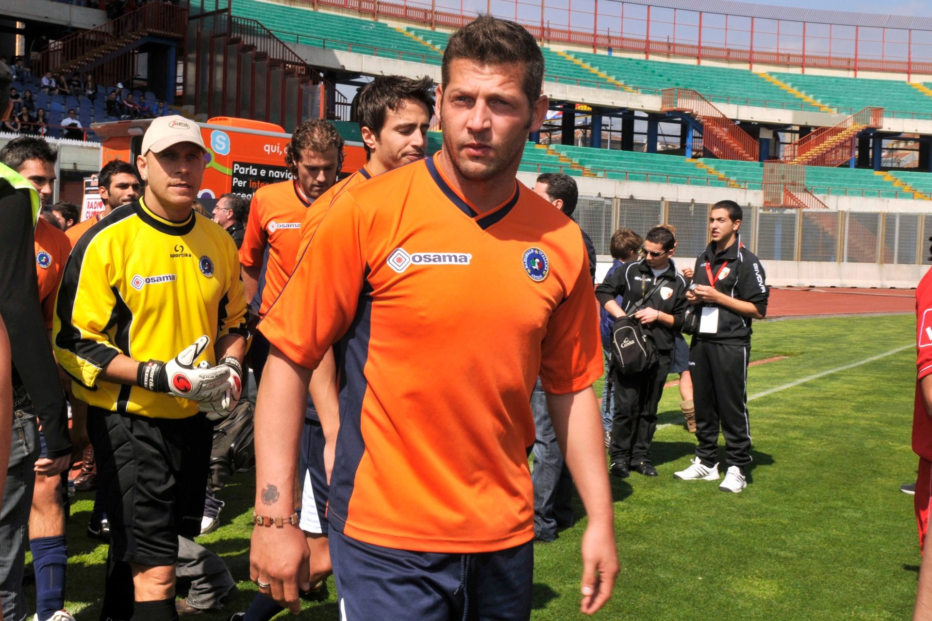 Research, aids, and therapies: what we know about the disease that struck Matteo Materazzi