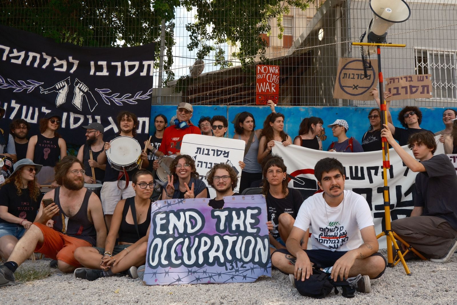 Israel, jovens continuam a desertar do serviço militar: "Não podemos fechar os olhos à ocupação e ao genocídio."