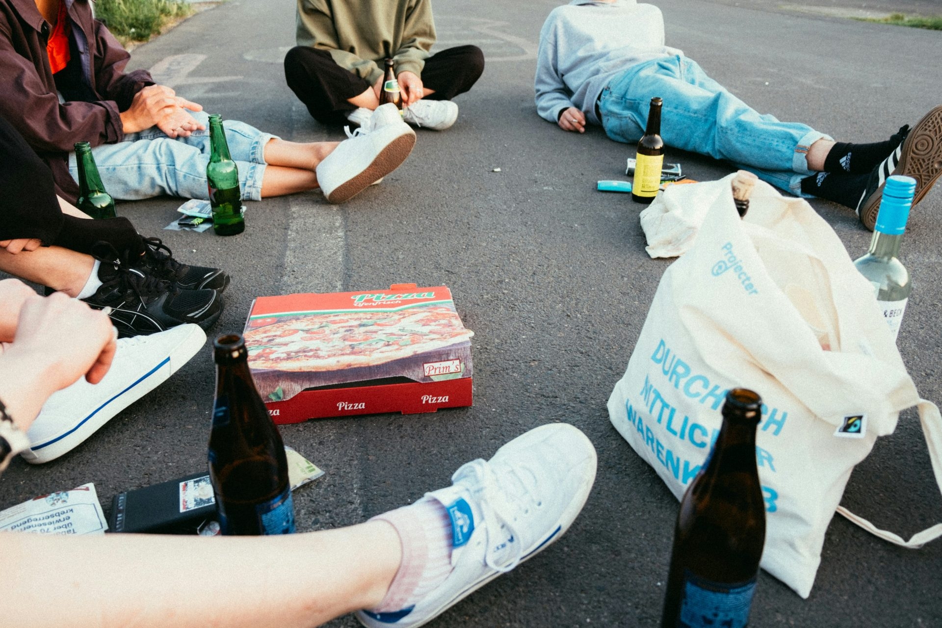Quando l’estate vuol dire abbuffata di alcol. Anche a 12 anni
