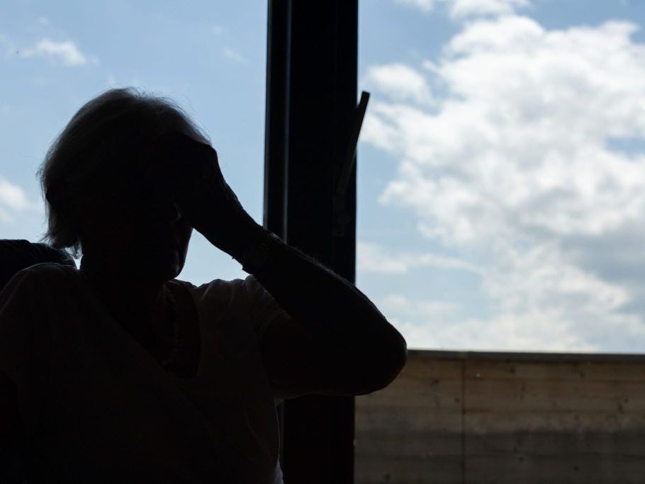 Osoba cierpiąca na nietrzymanie moczu mówi: „Miałam myśli samobójcze”