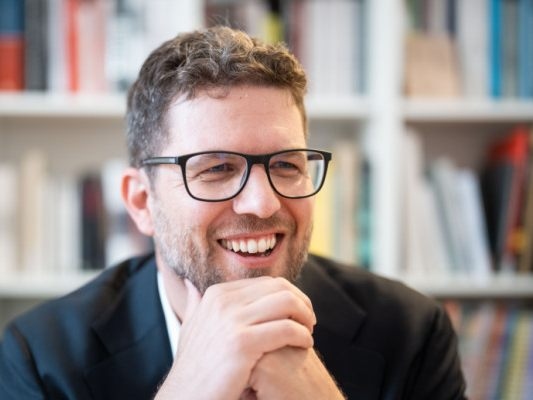 DÖW vuole accelerare il piano d'azione contro l'estremismo di destra