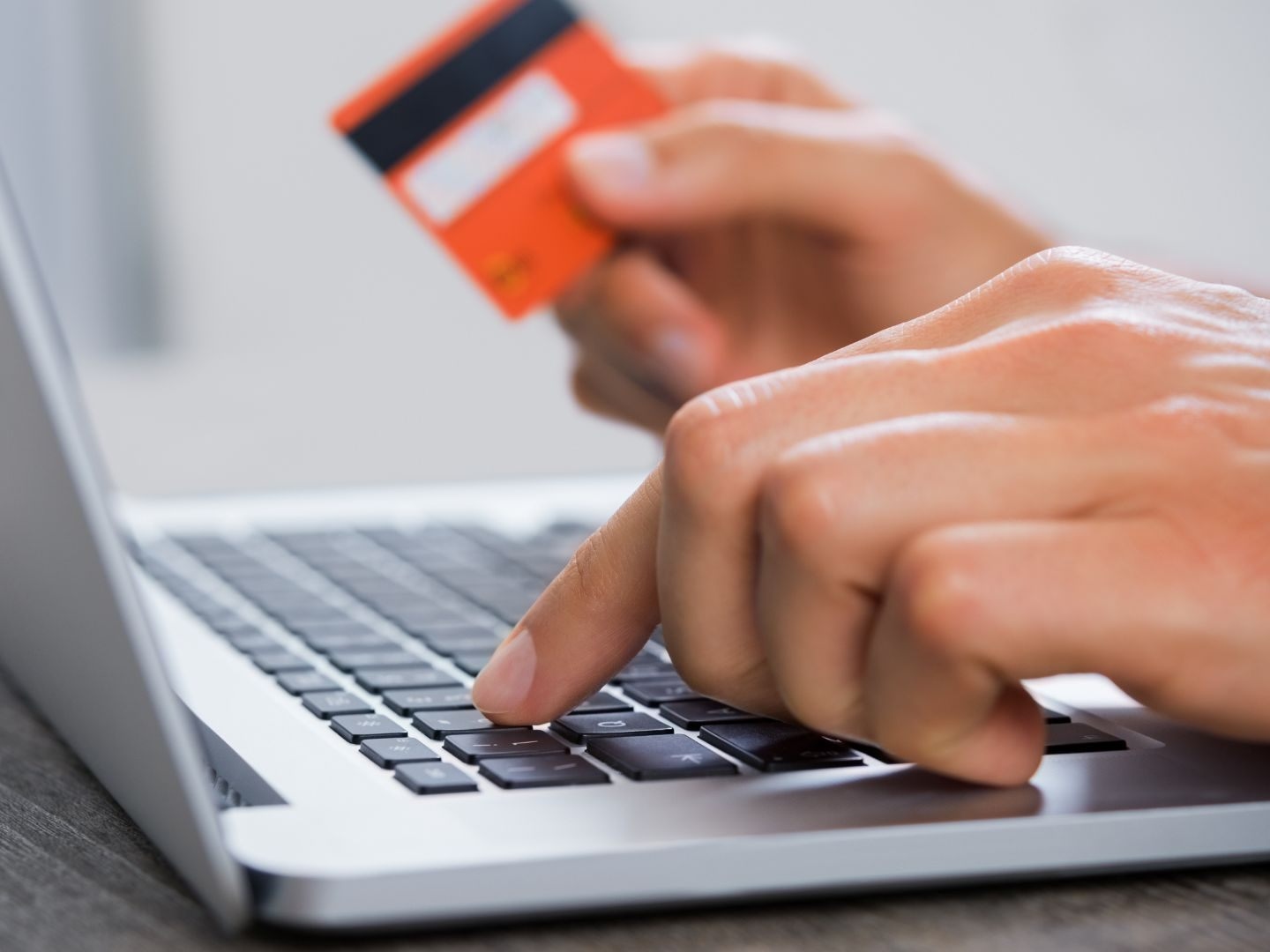 Estas novas regras para transferências bancárias entrarão em vigor em breve