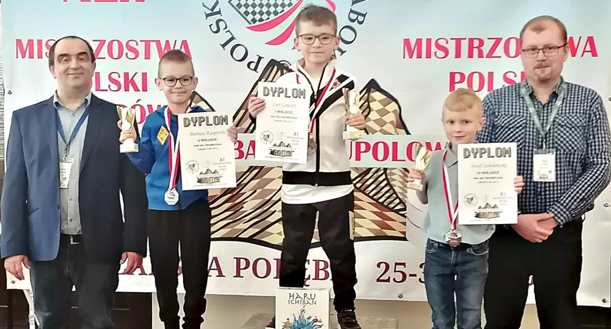 ¡28 medallas en el Campeonato Polaco de Damas!