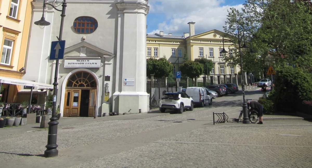 Sobre la escuela que era un hospital
