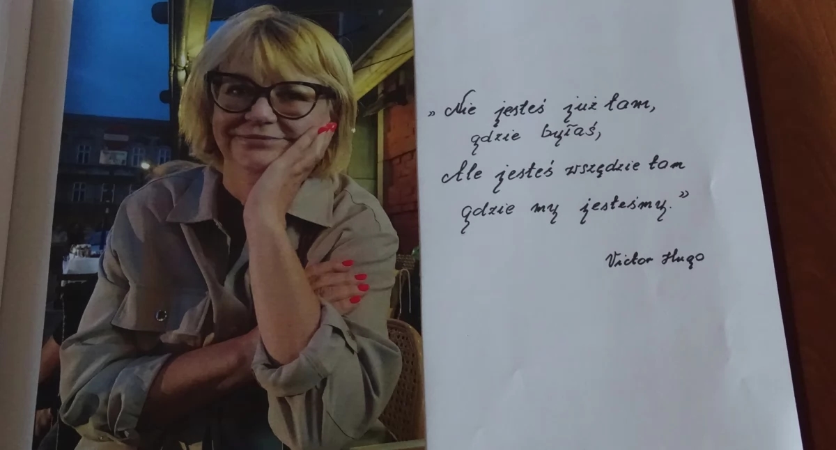 Hanno onorato la memoria dell'ex regista [FOTO]