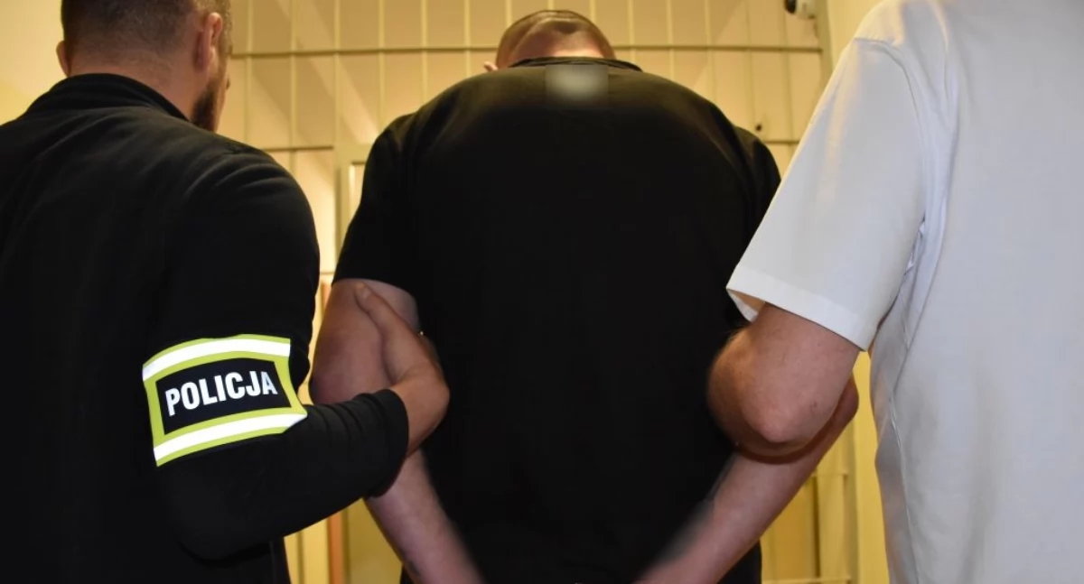 Atacaron a un hombre de 48 años en la zona de la estación de tren Jarosław PKP. Responderán ante el tribunal.