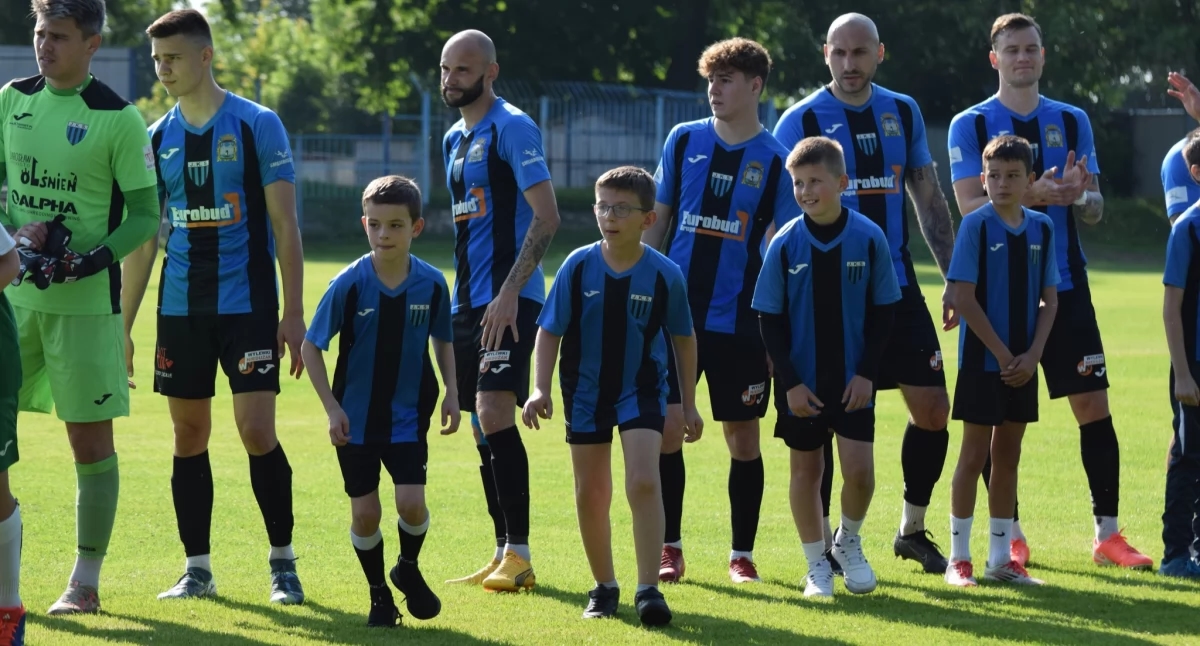 JKS won in Krosno! There could have been euphoria, but there is still anger. The green table champion – with promotion to the third league – will be Sokół Kolbuszowa Dolna