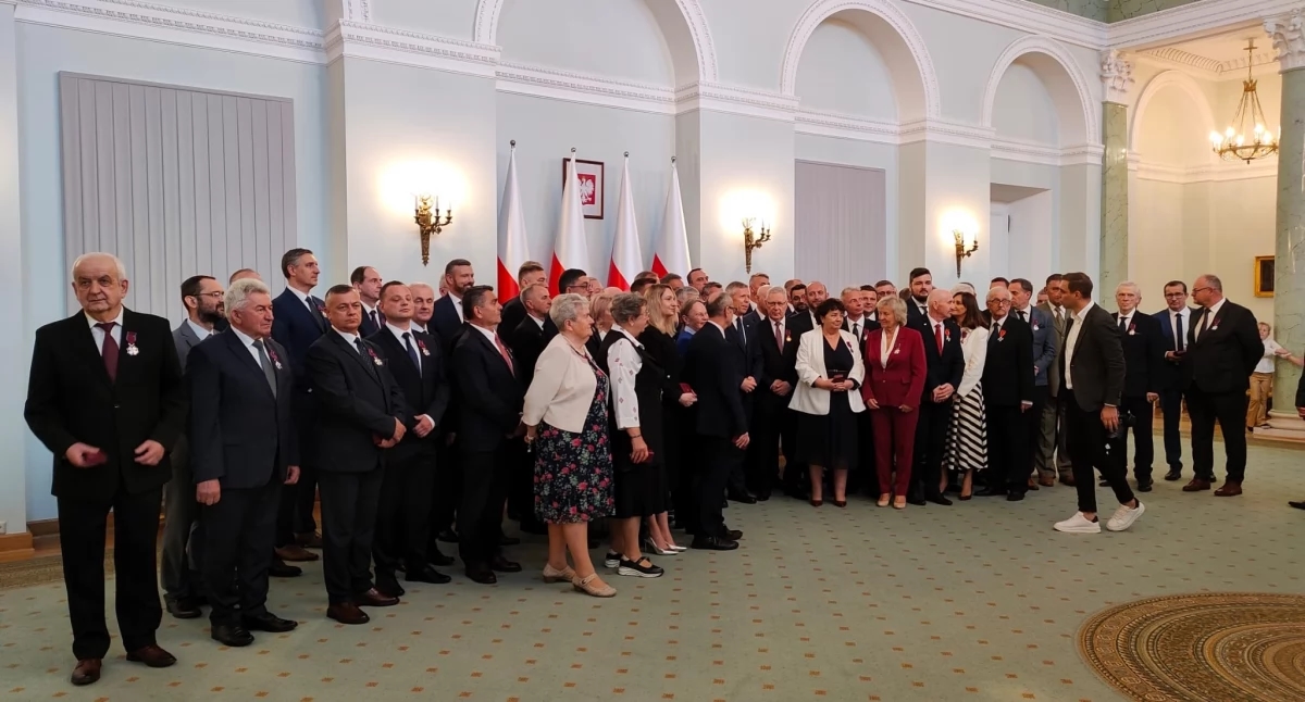 Local government officials awarded. Seven from our region