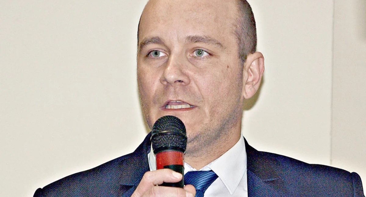 Il consigliere Maciej Kamiński è indipendente