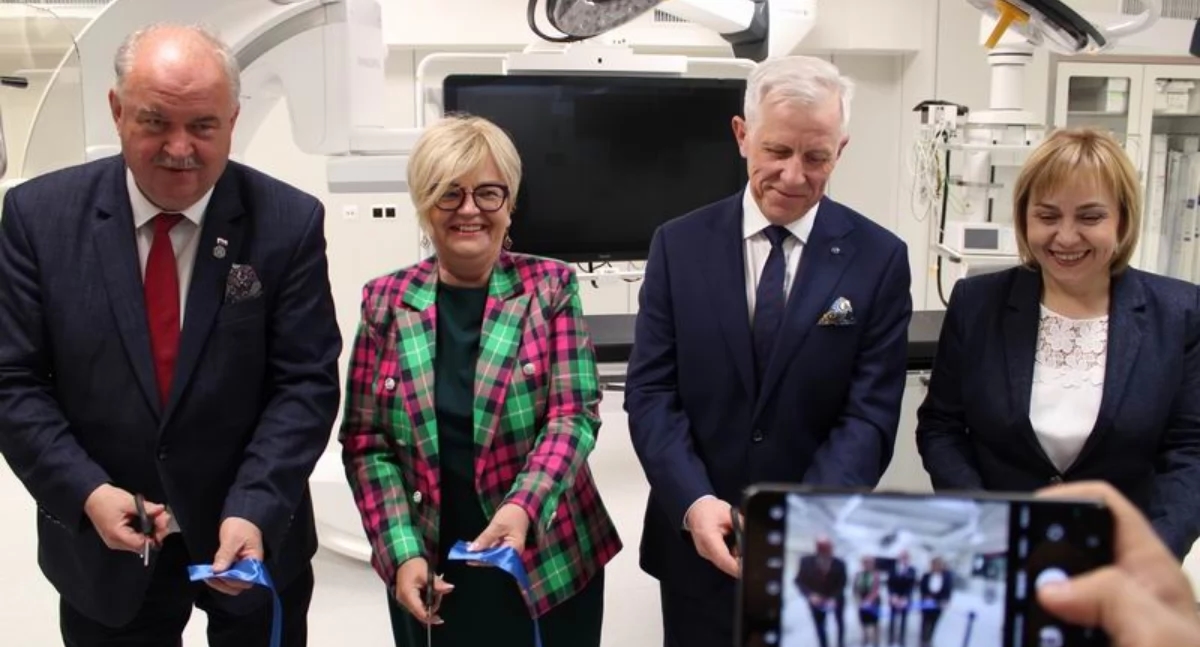 Nowoczesna sala operacyjna w przemyskim szpitalu uroczyście otwarta! Kilka dni temu przeprowadzono tu pierwszy w Polsce zabieg implantacji nowoczesnego stentu [GALERIA]