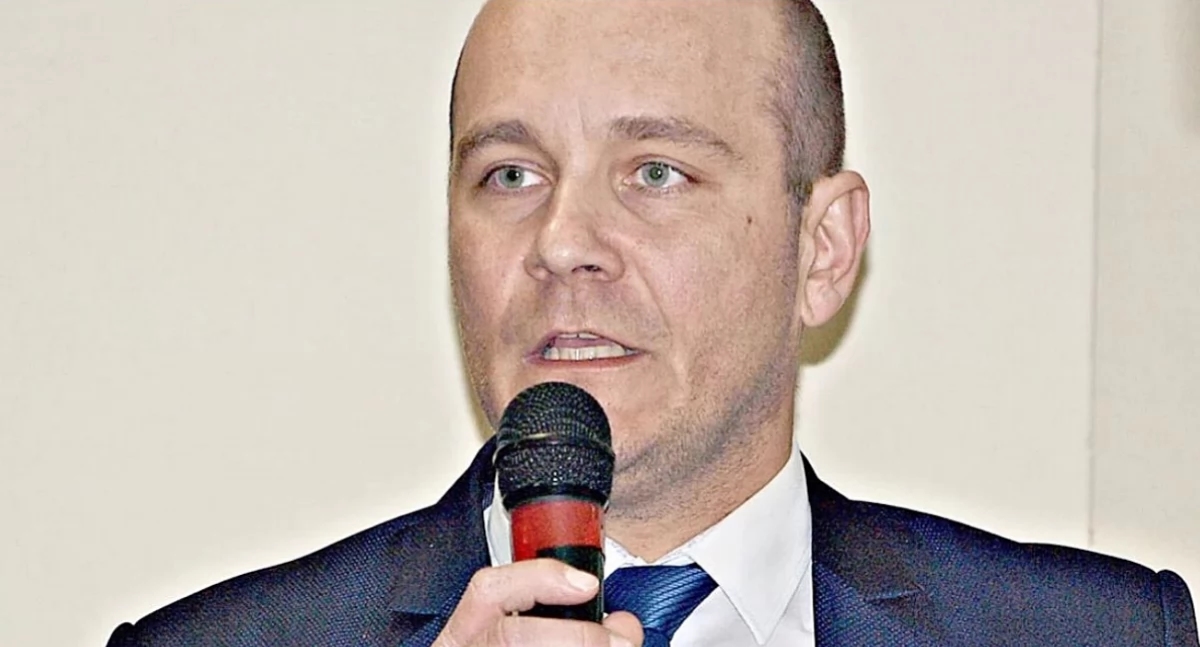 Atritos no Clube de Conselheiros do PiS. Maciej Kamiński independente