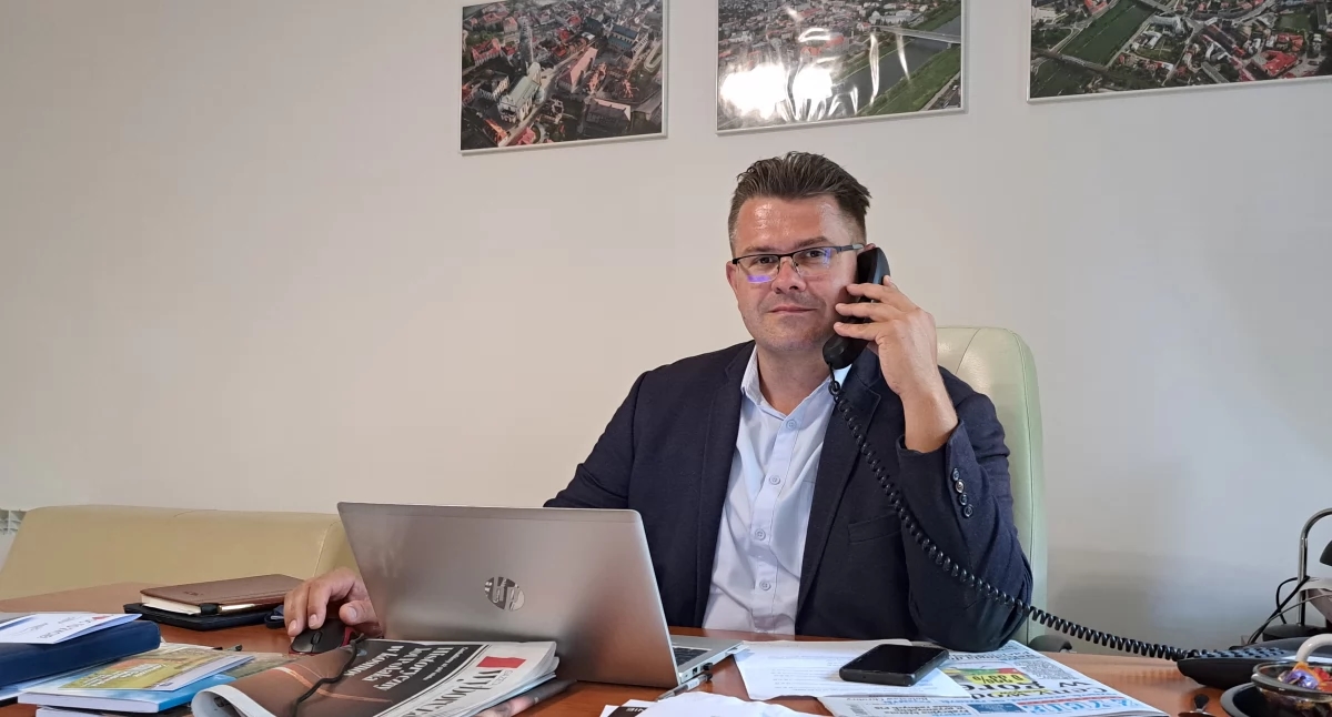 Er staat weer een ZUS-expert achter ons