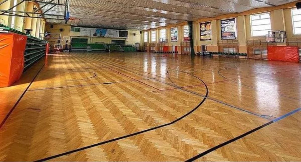 Haverá um novo piso de parquete no salão POSiR