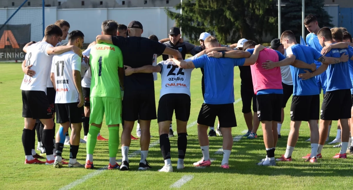 JKS ve KS Wiązownica için üzücü bir rövanş. Polonia için bir beraberlik daha, bu da onlar için bir yenilgi.
