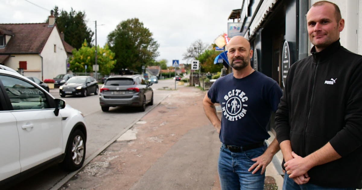 Pouilly-sur-Saône. Dijon Road: One month of work to renovate the sidewalks and parking lot