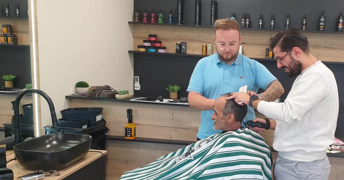 Niederbronn-les-Bains. They opened their hair salon in the town