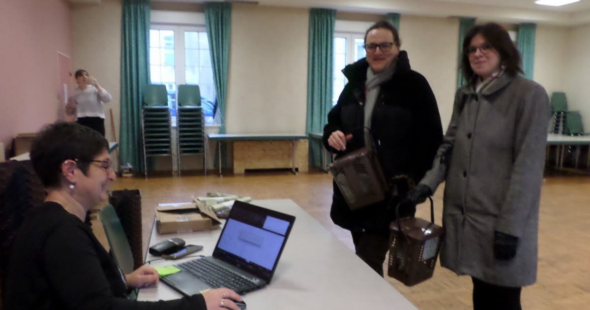 Mad and Moselle. Regular drop-off points for collecting bio-buckets