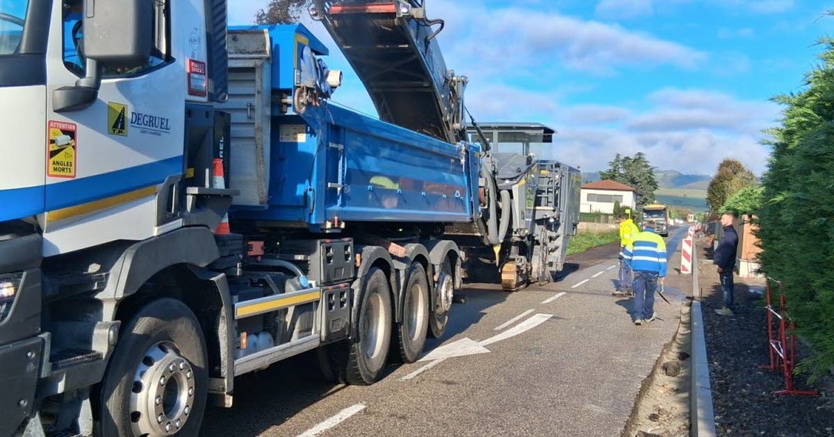 Saint-Joseph. Rue du Bourg: a complete renovation for greater safety
