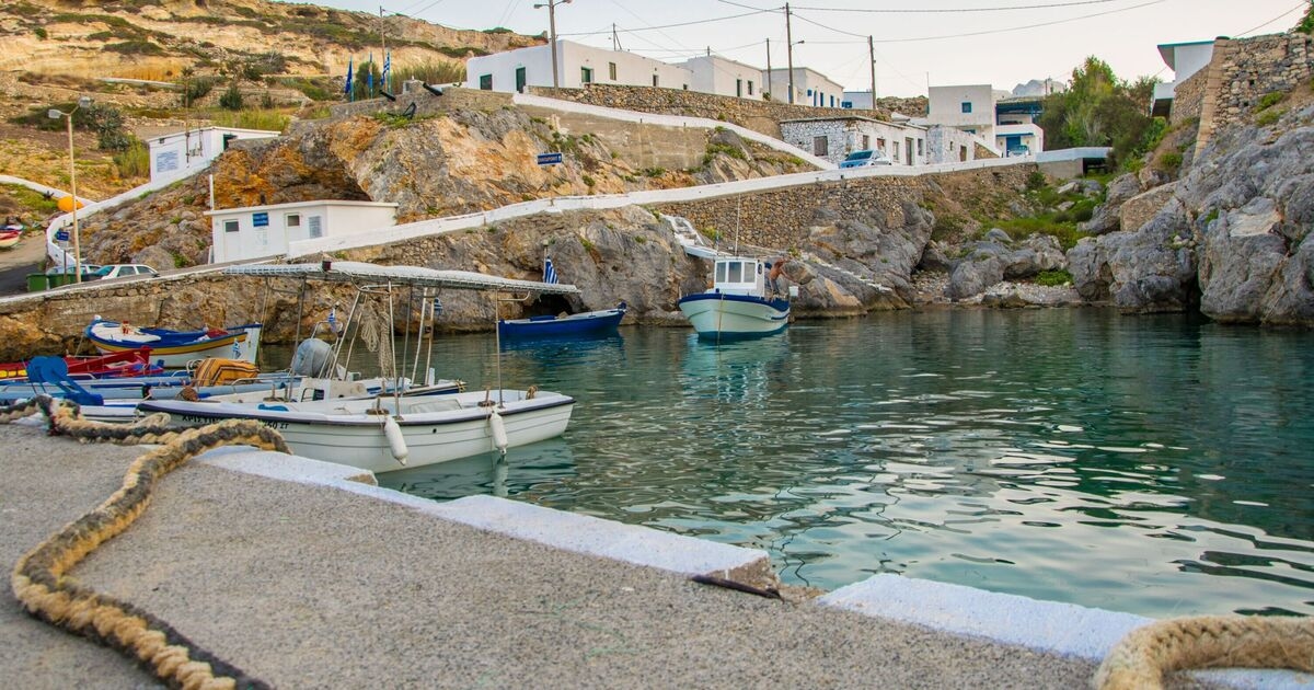 La bellissima isola greca che paga 15.000 sterline per trasferirsi lì