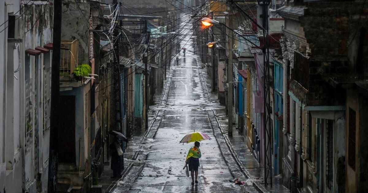 'I'm a travel expert - this is what you should do as Hurricane Melissa hits Caribbean'